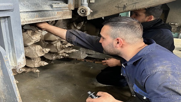 OMBS Service di Boi Salvatore- OFFICINA MECCANICA VEICOLI INDUSTRIALI A CAGLIARI E IN SARDEGNA - Bucher Municipal, Wirtgen Group JOHN DEERE, Komatsu